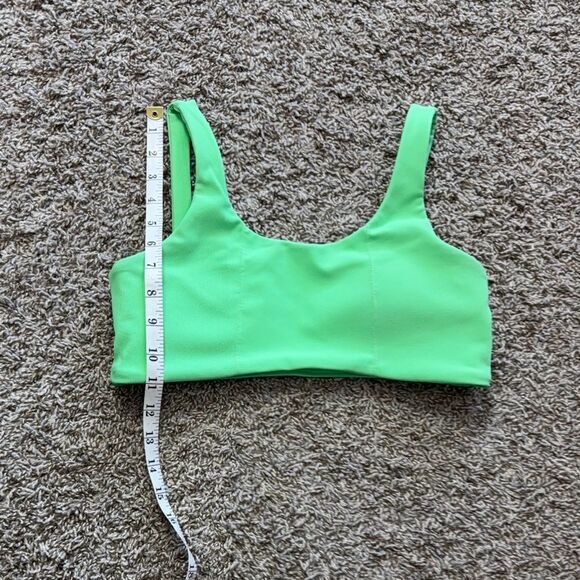 Willo Lime Green& White Ribbed Biker Shorts & Sports Bra - Picture 4 of 8